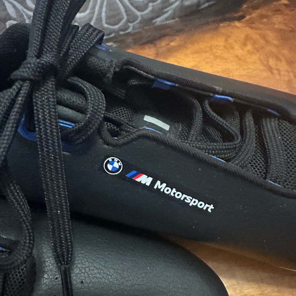 Women's Black Athletic Shoes - Picture 7 of 8